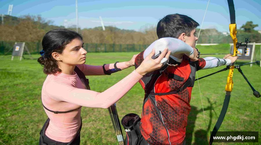 热血与坚持，战胜一切！